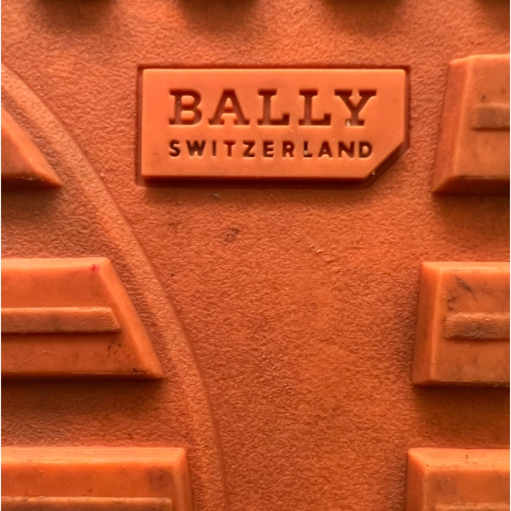 Bally size 12 used